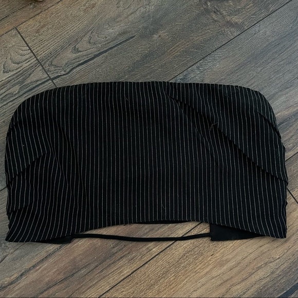 Beginning Boutique Pinstripe Strapless Top - Picture 9 of 12